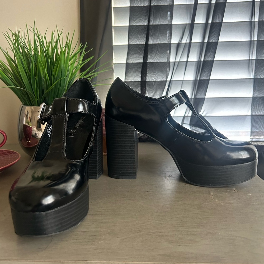 Black Madden Girl Mary Jane platforms. Worn once
